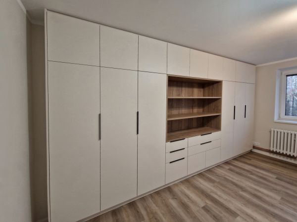 Des Moines Custom Carpentry